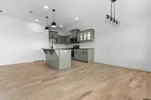 16513 Crossing Cir, Lindale, TX 75771 - Photo 19