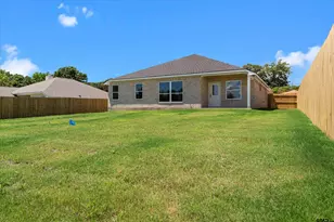 16513 Crossing Cir, Lindale, TX 75771 - Photo 9