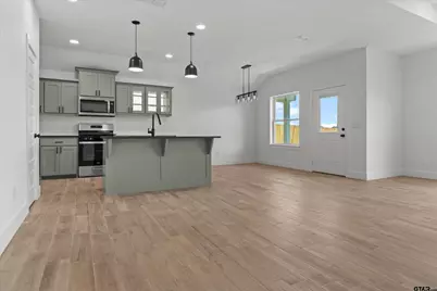 16513 Crossing Circle, Lindale, TX 75771 - Photo 15