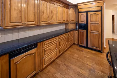 1149 Garden Park, Tyler, TX 75703 - Photo 11