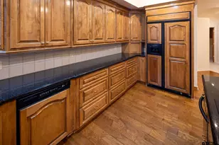 1149 Garden Park, Tyler, TX 75703 - Photo 11