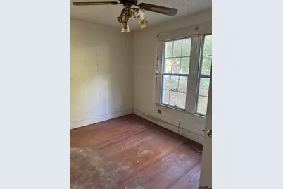 107 Acorn, Marshall, TX 75670 - Photo 3