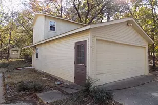 111 Laurel Ln, Holly Lake Ranch, TX 75765 - Photo 5