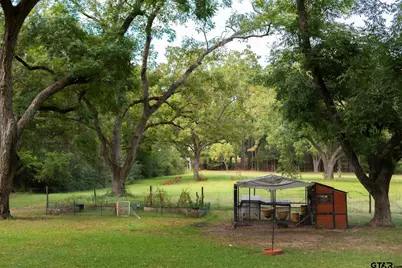 323 County Road 1519, Jacksonville, TX 75766 - Photo 21