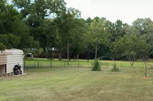 323 Co Rd 1519, Jacksonville, TX 75766 - Photo 35