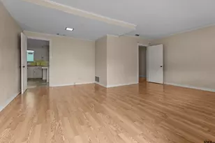 1118 S Fleishel Ave, Tyler, TX 75701 - Photo 9