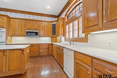 3308 Greenoak Place, Tyler, TX 75701 - Photo 19