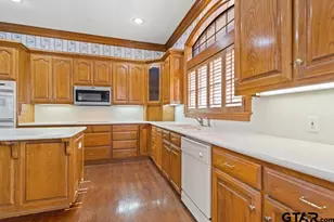 3308 Greenoak Pl, Tyler, TX 75701 - Photo 19