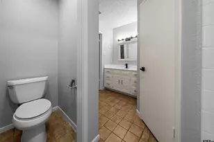 4715 Edinburgh, Tyler, TX 75703 - Photo 21