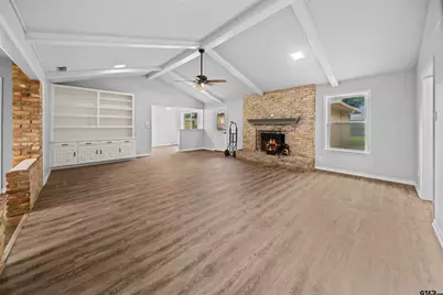 4715 Edinburgh, Tyler, TX 75703 - Photo 5