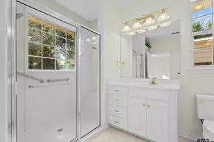 12900 Winding Oak, Lindale, TX 75771 - Photo 11