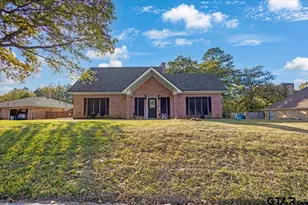 1701 Edgebrook St, Henderson, TX 75652 - Photo 1