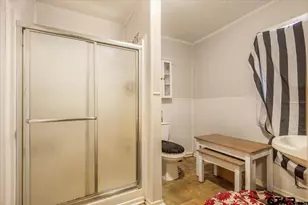 204 W Tarbutton St, Troup, TX 75789 - Photo 9