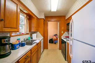 460 Hickory, Van, TX 75790 - Photo 7