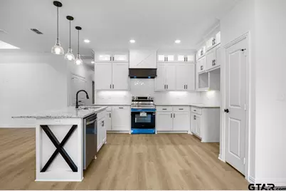 1610 W Barrett St, Tyler, TX 75702 - Photo 5