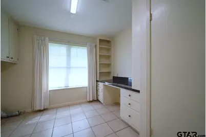 4505 Inverness, Tyler, TX 75703 - Photo 9