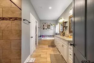 15831 Red Cloud Dr, Lindale, TX 75771 - Photo 25