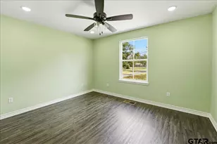 802 S Newsom St, Mineola, TX 75773 - Photo 17