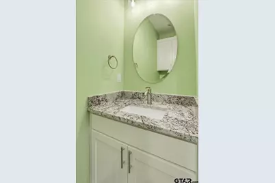 806 S Newsom Street, Mineola, TX 75773 - Photo 5