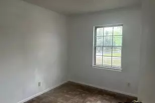 2430 Smuts Dr, Tyler, TX 75701 - Photo 5