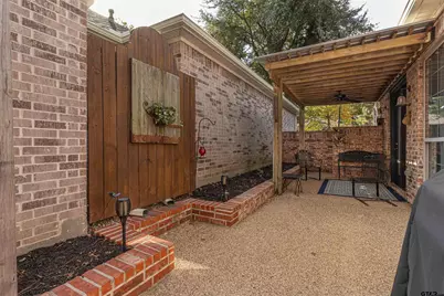 1157 Garden Park Cir, Tyler, TX 75703 - Photo 21