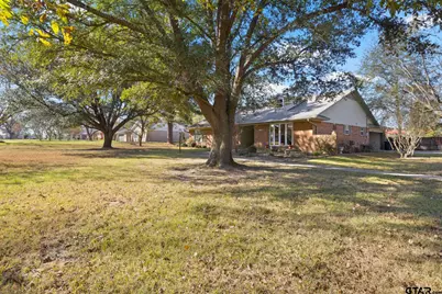 110 Magnolia St, Pittsburg, TX 75686 - Photo 3