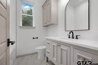 19453 Cedarpark Pl, Lindale, TX 75771 - Photo 15
