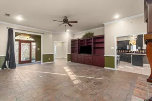 16058 Chris Ln, Tyler, TX 75703 - Photo 7