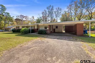 1904 W Pinecrest, Marshall, TX 75670 - Photo 1