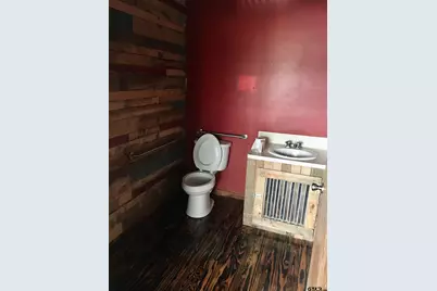 2718 Gilmer Rd, Longview, TX 75604 - Photo 11