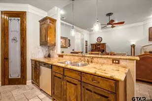 3726 Bill Owens Pwky, Longview, TX 75605 - Photo 11