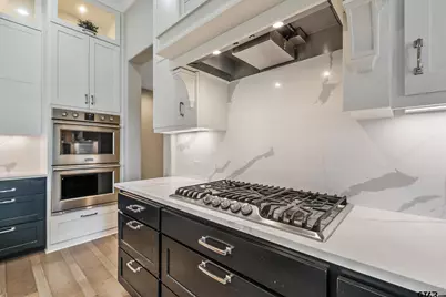 7580 Northlake Drive, Tyler, TX 75703 - Photo 11