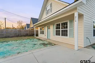 214 W Hurley Ave, Gladewater, TX 75647 - Photo 27