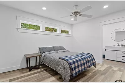 23190 Lakewood Drive, Frankston, TX 75763 - Photo 11