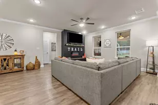 19438 Cedarpark Pl, Lindale, TX 75771 - Photo 9