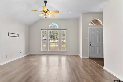 105 Oak St, Bullard, TX 75757 - Photo 3