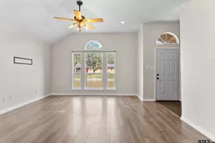 105 Oak St, Bullard, TX 75757 - Photo 3