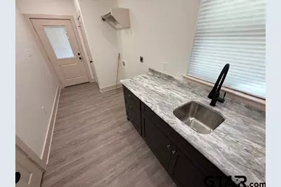 211 W Mary St, Frankston, TX 75763 - Photo 11