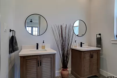 9426 County Road 1200, Athens, TX 75751 - Photo 17