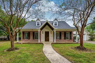 2105 Harvard, Jacksonville, TX 75766 - Photo 1