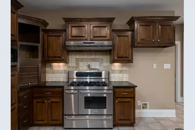 2105 Harvard, Jacksonville, TX 75766 - Photo 11