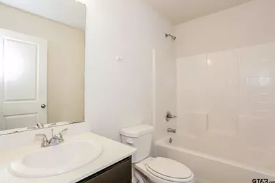 2304 N Glass Ave, Tyler, TX 75702 - Photo 19