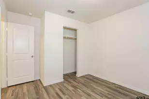 2304 N Glass Avenue, Tyler, TX 75702 - Photo 17