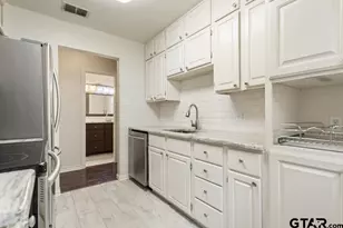 415 Thigpen Dr, Tyler, TX 75703 - Photo 13