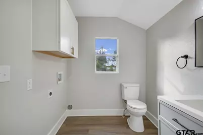 301 S Ponsard, Troup, TX 75789 - Photo 11