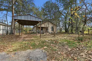 409 N Henry St, Lindale, TX 75771 - Photo 1