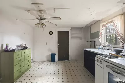 409 N Henry St., Lindale, TX 75771 - Photo 11