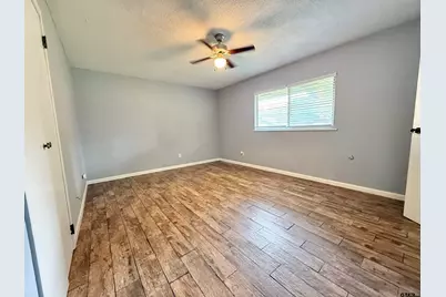 1015 Bryan St, Jacksonville, TX 75766 - Photo 11