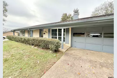 1015 Bryan St, Jacksonville, TX 75766 - Photo 3