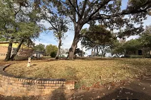 110 Williamsburg, Bullard, TX 75757 - Photo 3